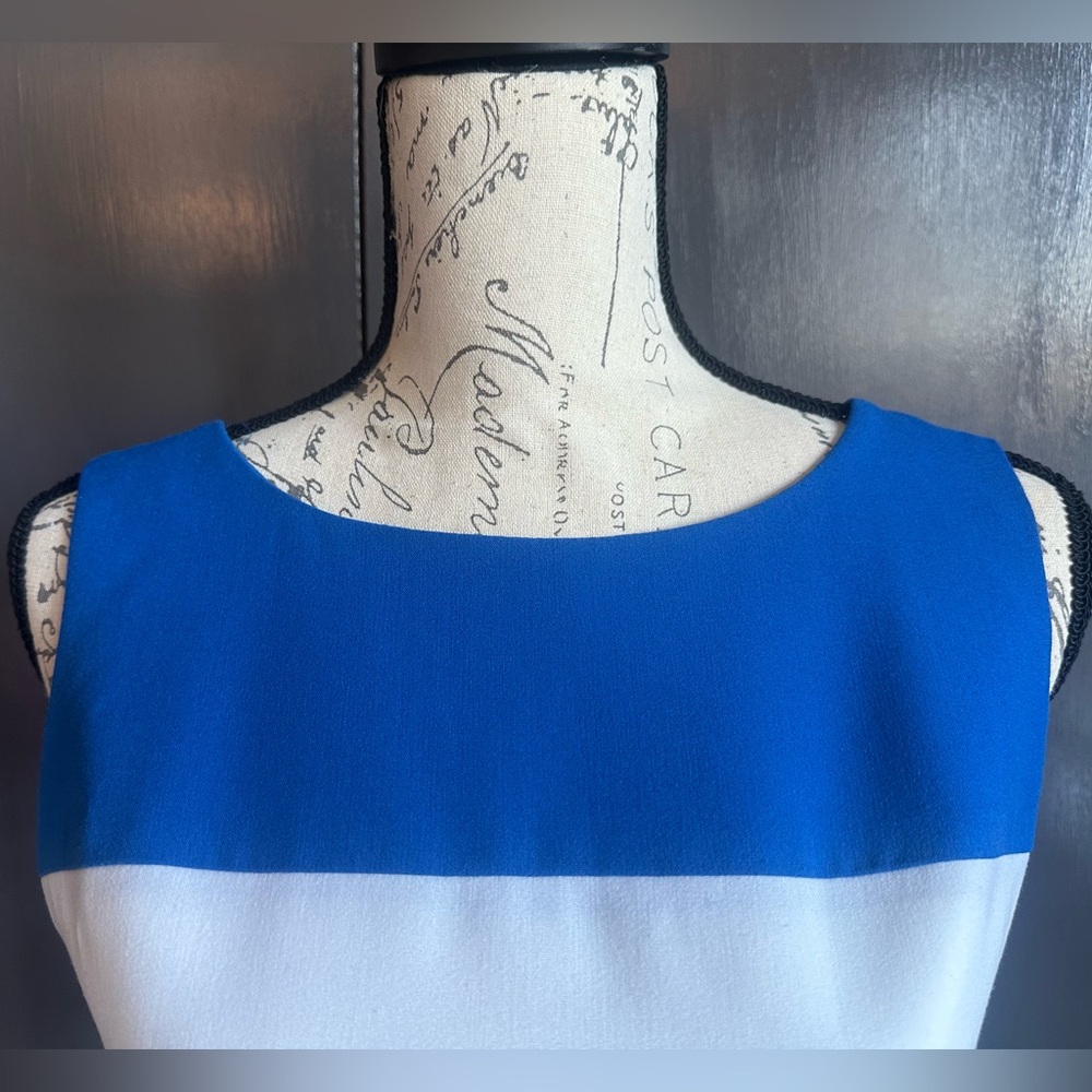 EUC. Size 8. Ava & Aiden Colorblock Sheath Dress. Blue, White, Navy - Picture 4 of 9